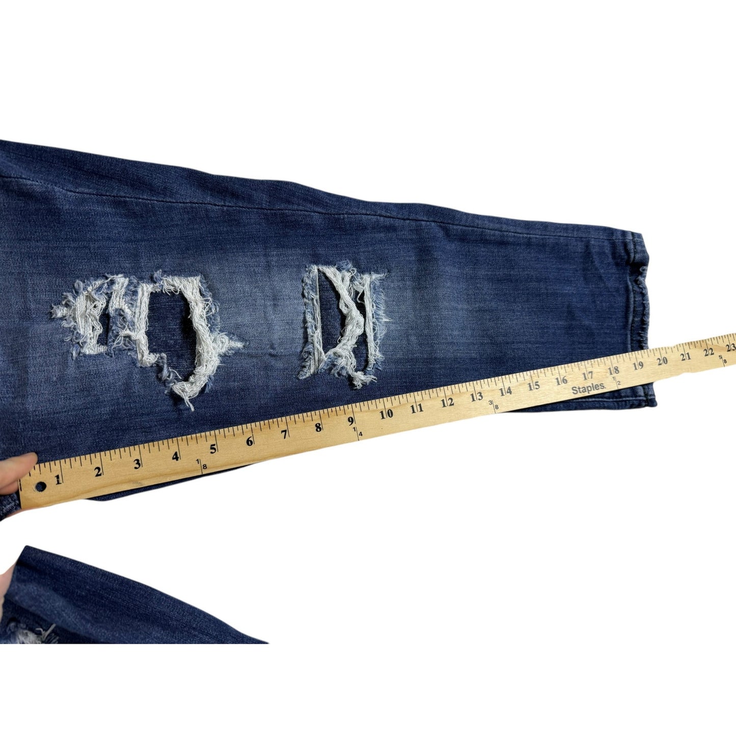 Judy Blue Capris Women's Size 9 Distressed Skinny Fit Capris