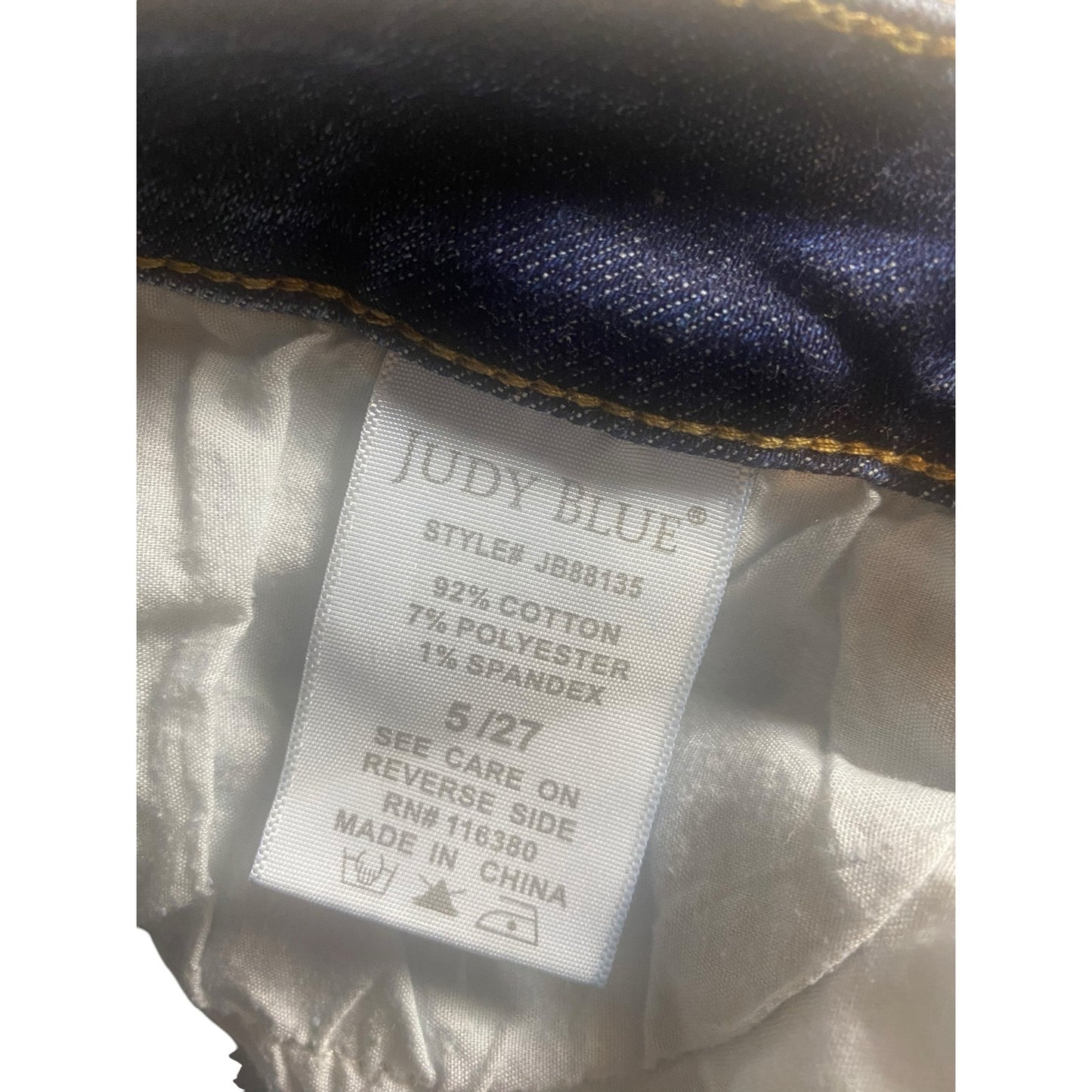 Women's Judy Blue relaxed Fit Distressed Blue Jeans Size 5/27