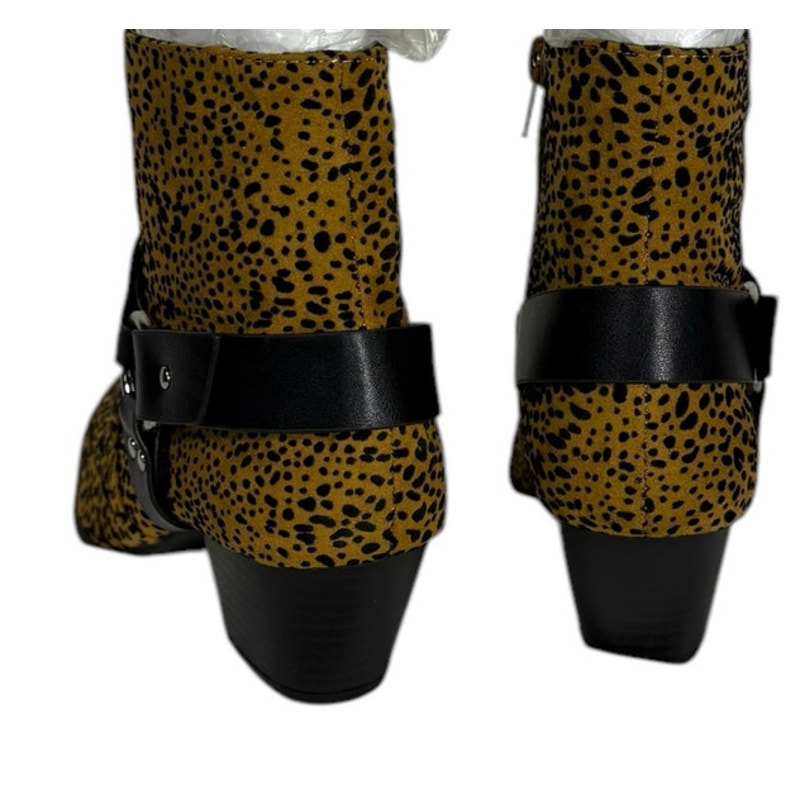 NWOT Qupid Ankle Boots Women's Cheetah Print Size 7