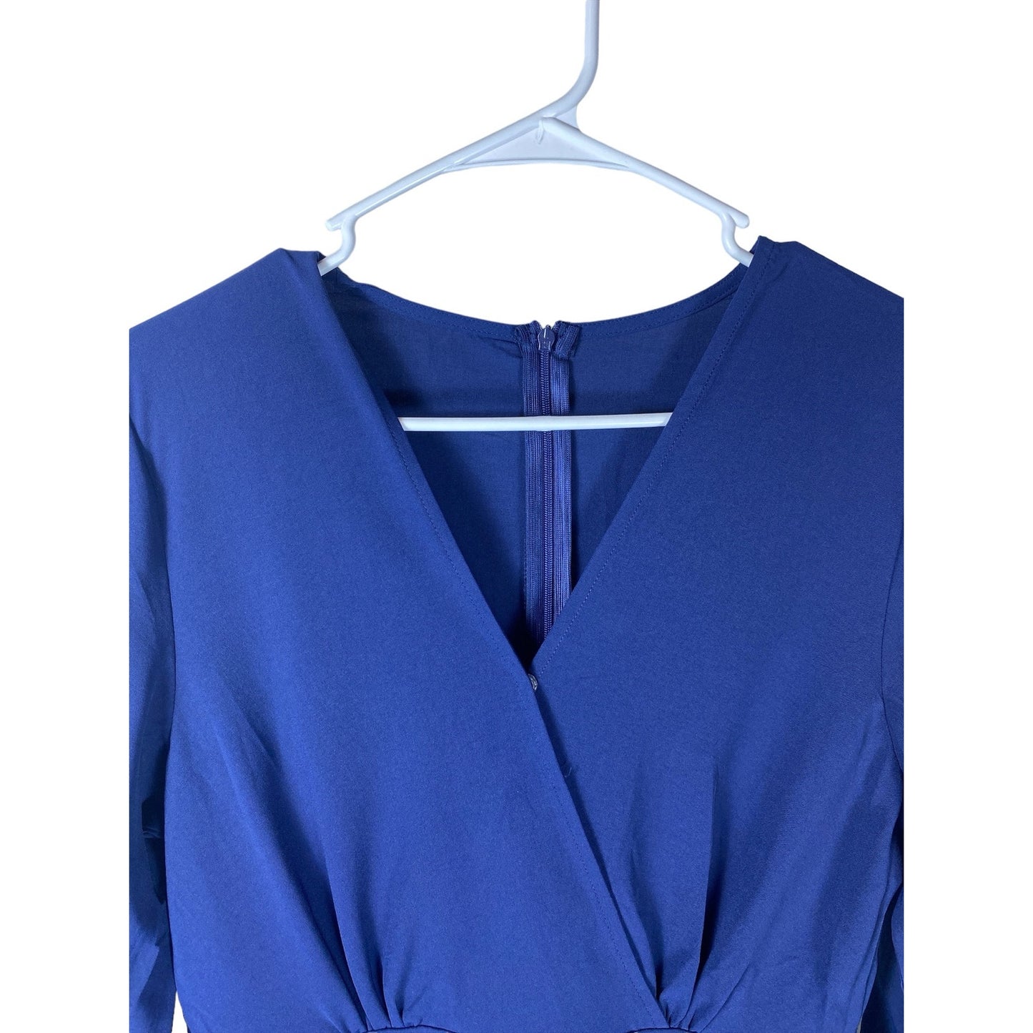 New Women’s Romper one piece V-cut Navy size Small