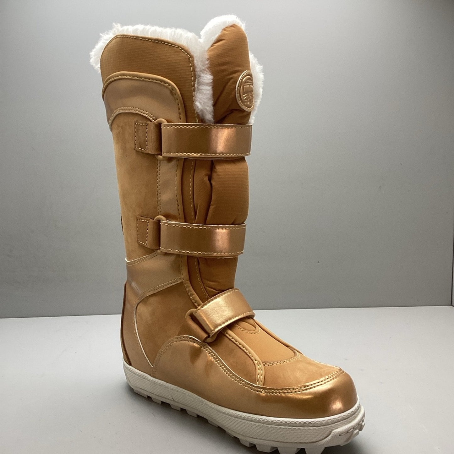 Timberland women’s Mukluk Gold boots size 5.5