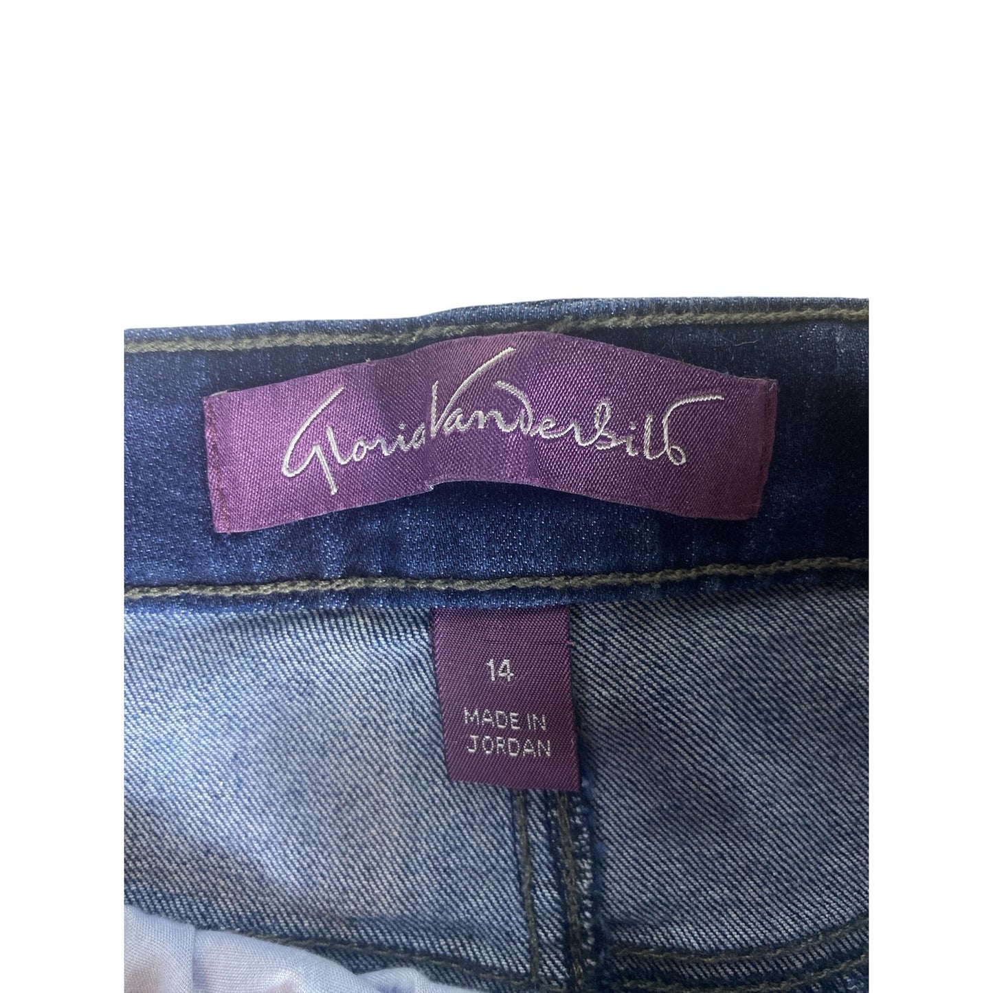 NWT women's Gloria Vanderbilt Amanda Dark Slim jeans size 14