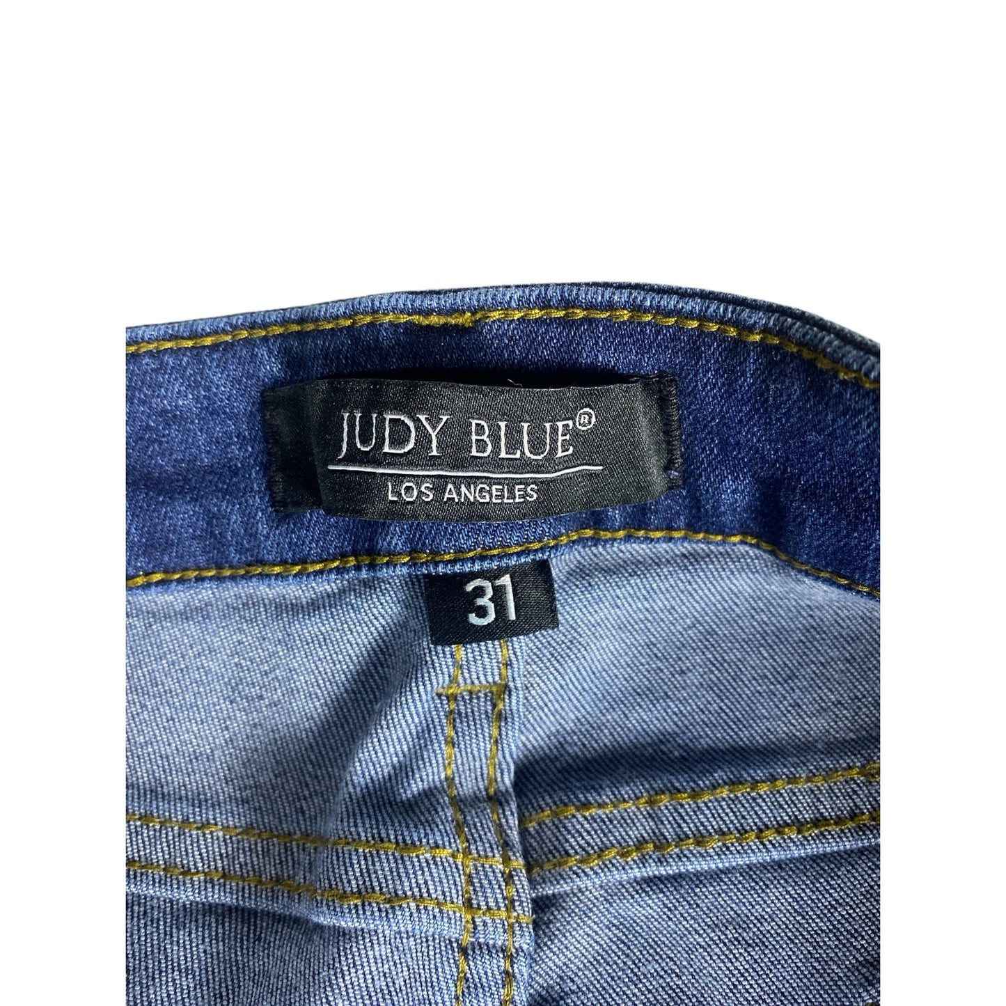 Judy Blue Cropped Blue jeans size 31