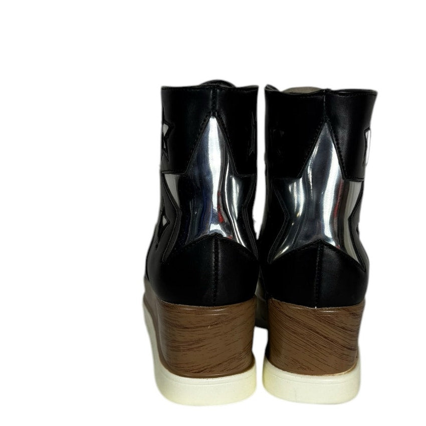 NWOT Qupid Platform Ankle Boots Women's Size 6.5 Black Stars Woodgrain