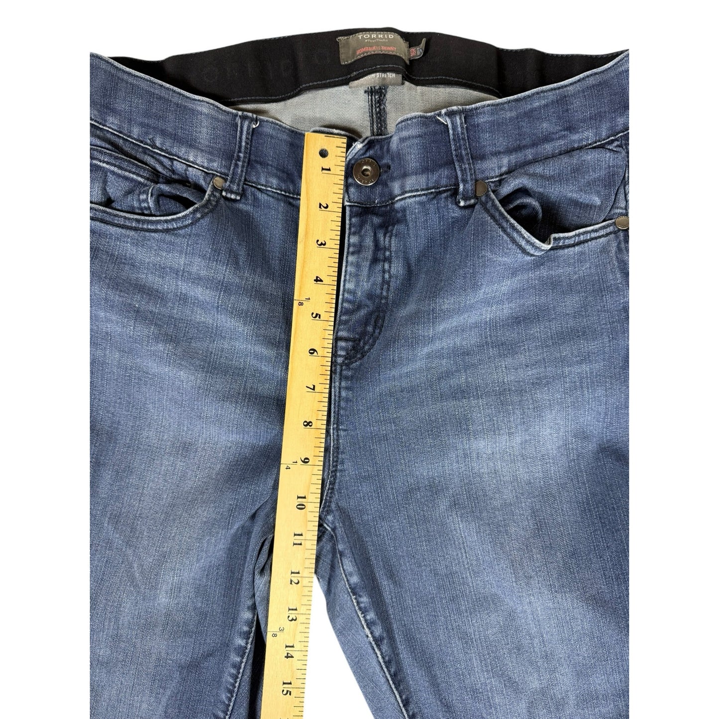 Torrid Jeans Women's Bombshell Skinny Size 16R Premium Stretch Blue