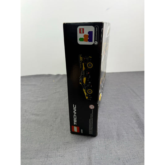 LEGO TECHNIC: Bugatti Bolide (42151) New Sealed